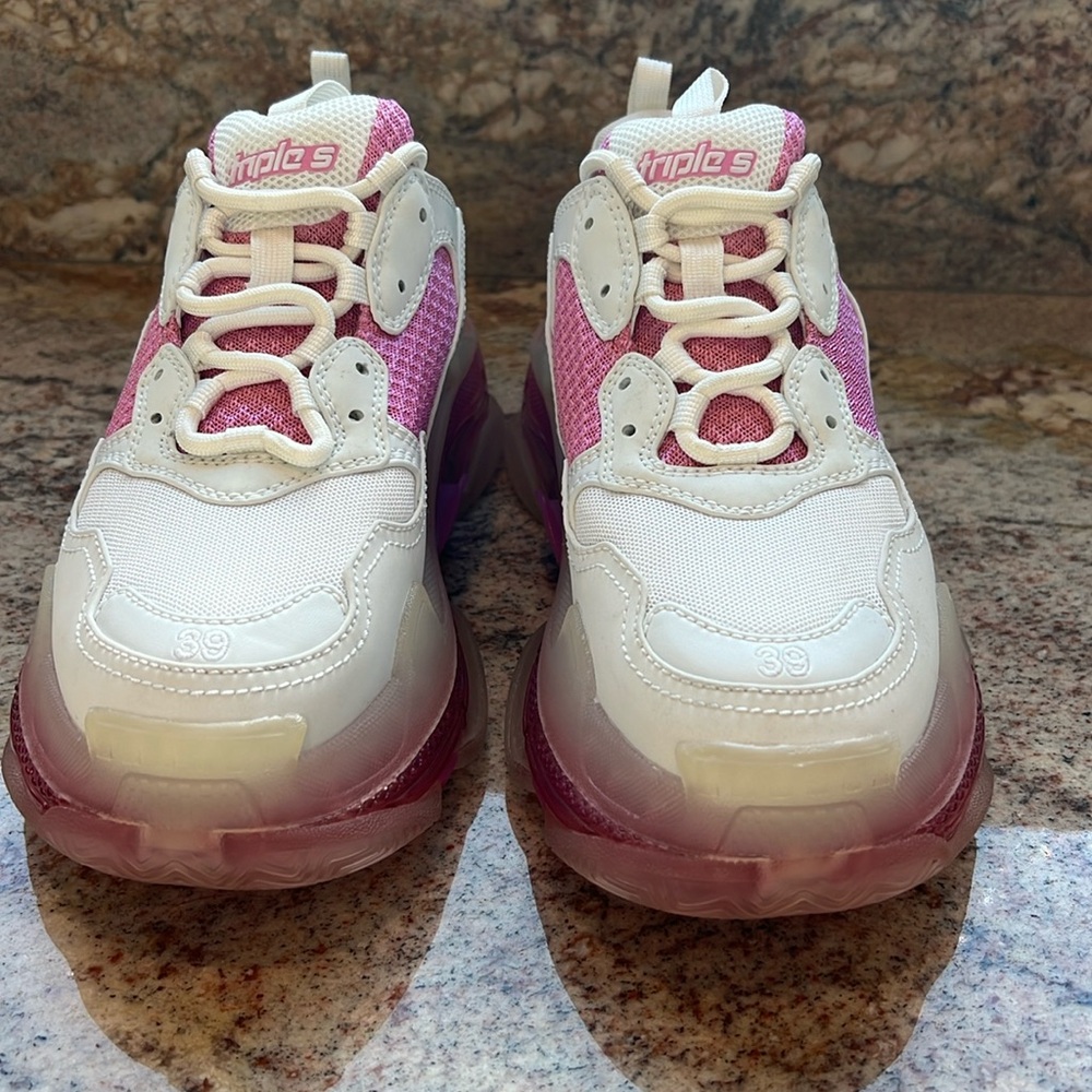 Balenciaga Triple S size 39